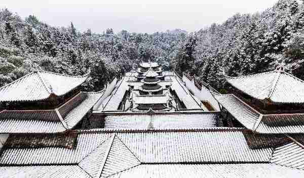 冰雪如画，来恩施乐享土苗风情之旅！